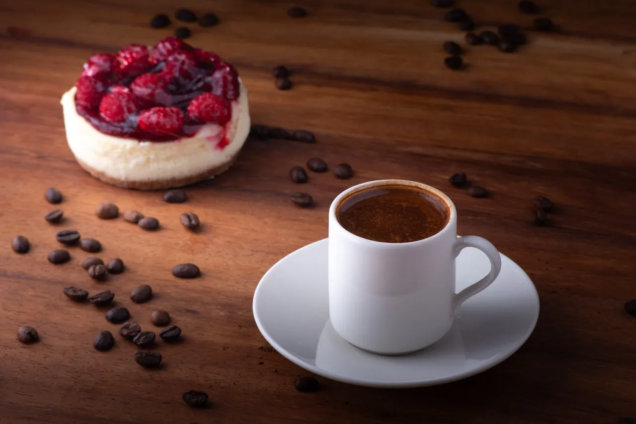 Dağ Çilekli Türk Kahvesi